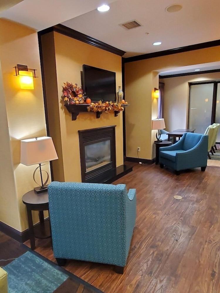 Hampton Inn Stow Buitenkant foto